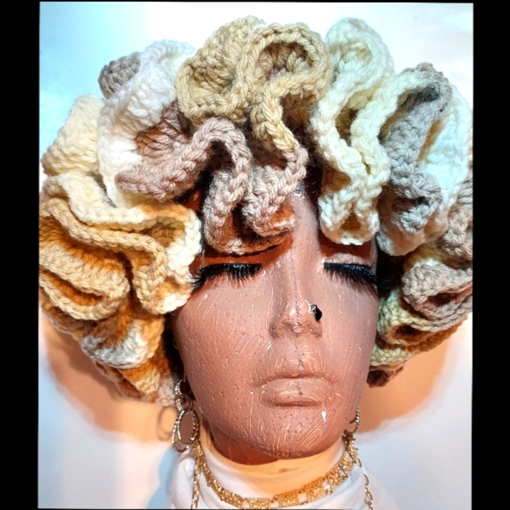 #L❤️VE:HANDMADE. Crochet Ruffle HAT